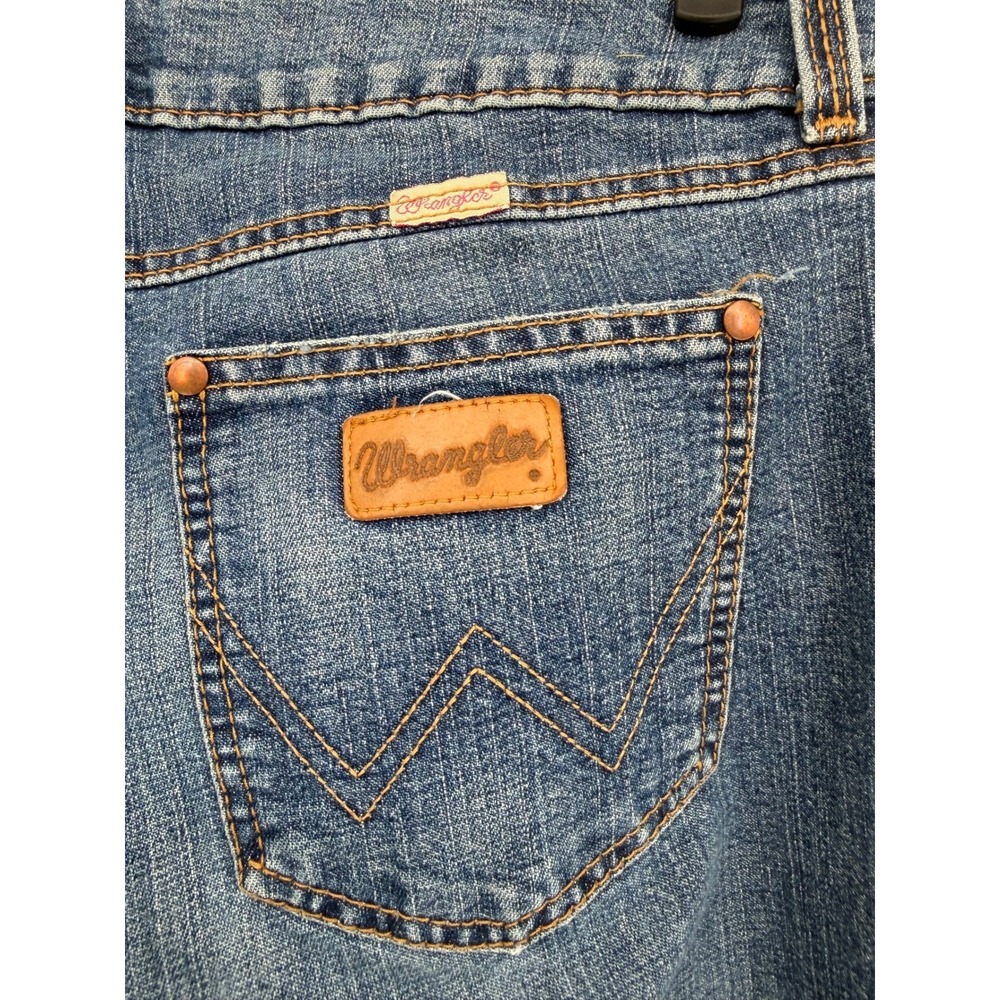 Wrangler Premium Patch Bootcut Jeans Blue Pink Contrast Stitching Women's Sz 32